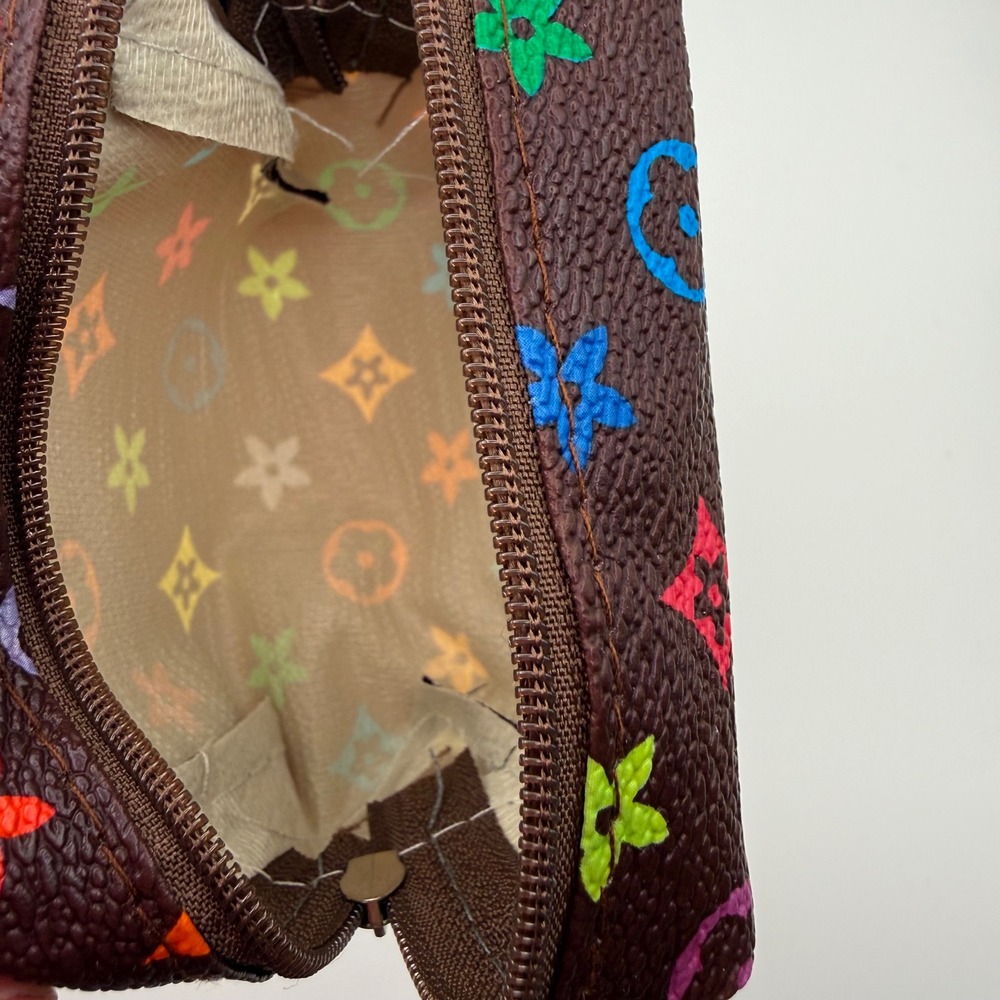 Small Zipper Pouch Cosmetic Bag Keychain Colorful Monogram Pattern Brown - Picture 3 of 5